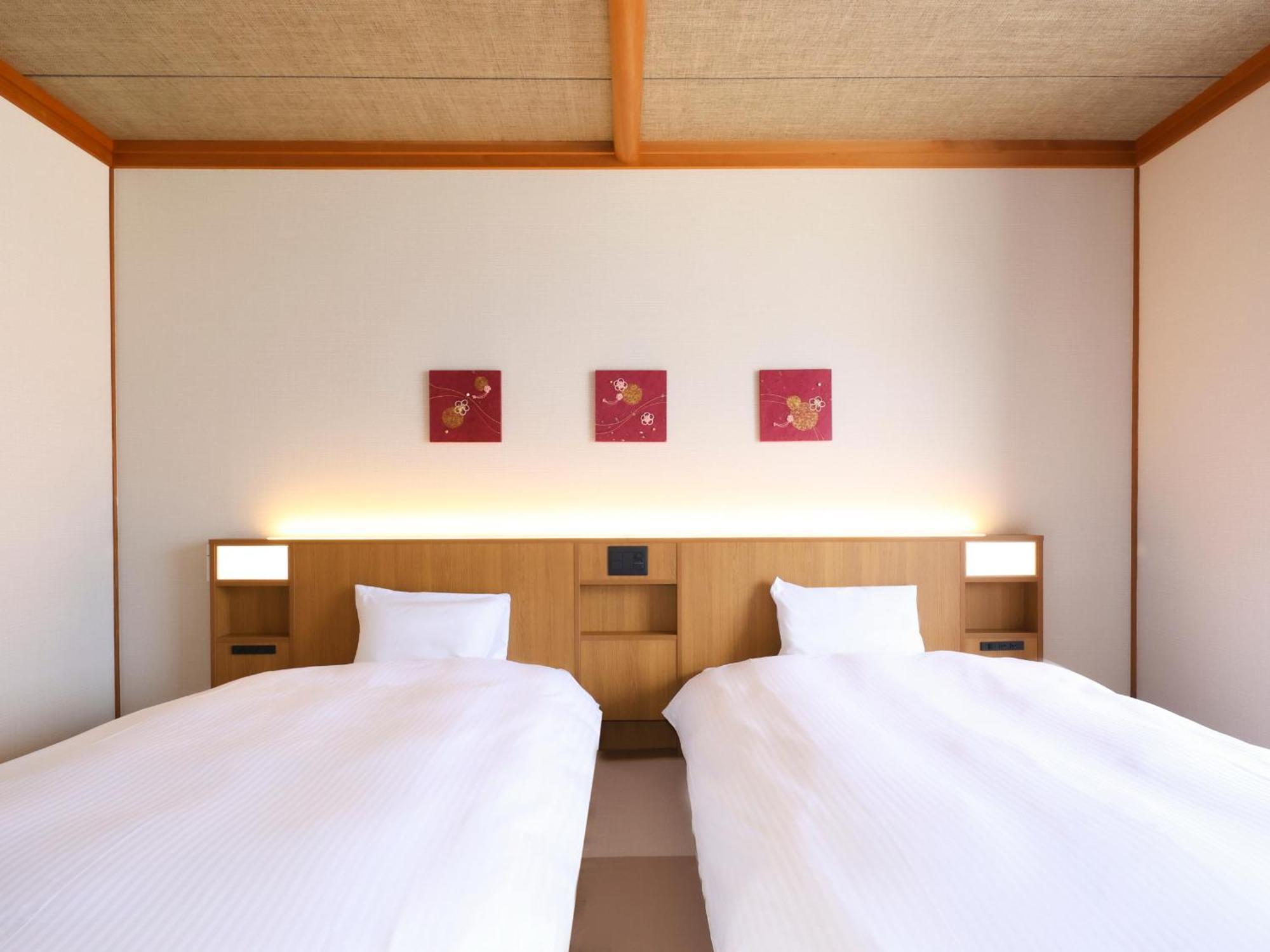 Yoshinotei Hotel Iida Buitenkant foto