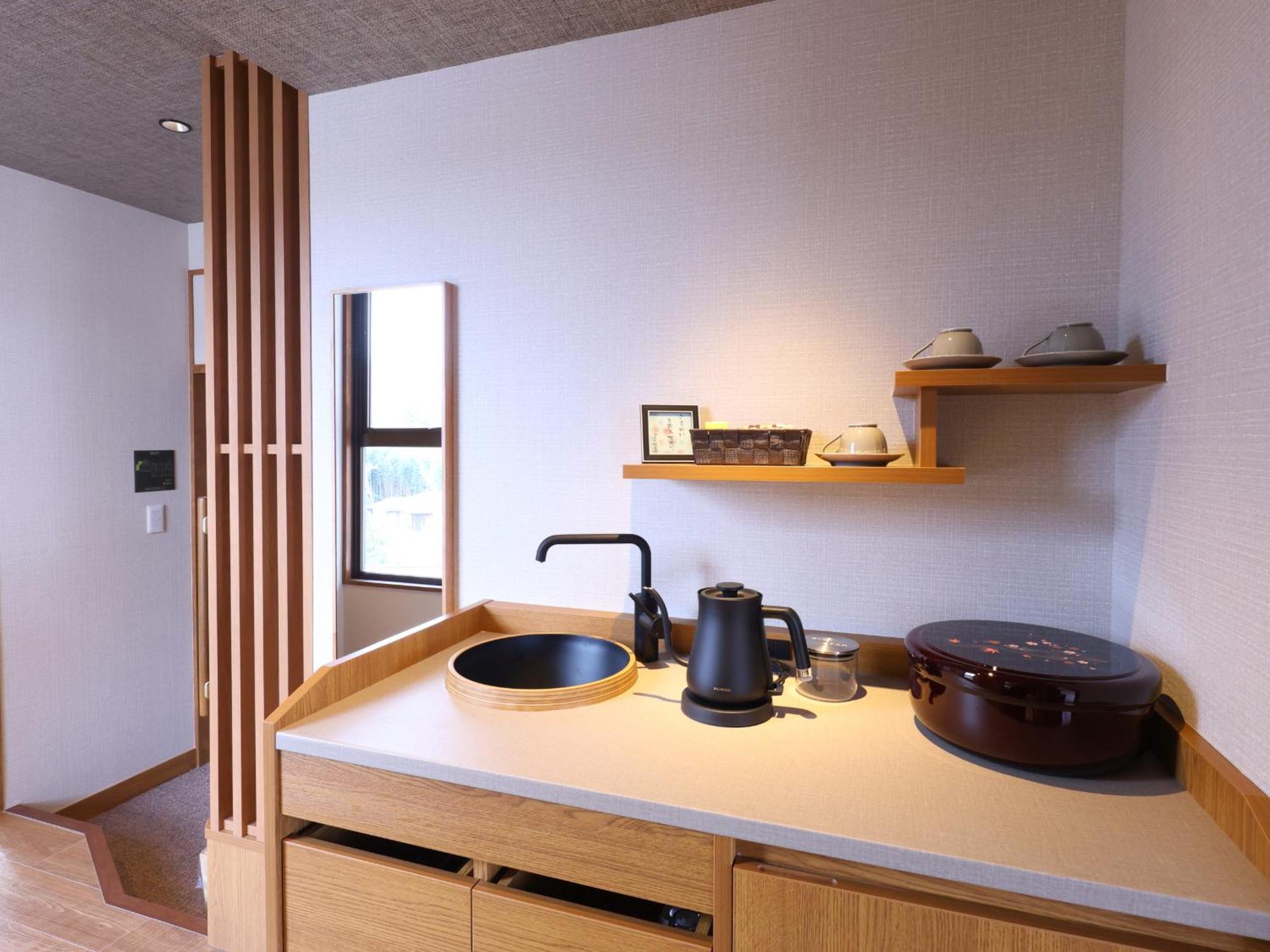 Yoshinotei Hotel Iida Buitenkant foto