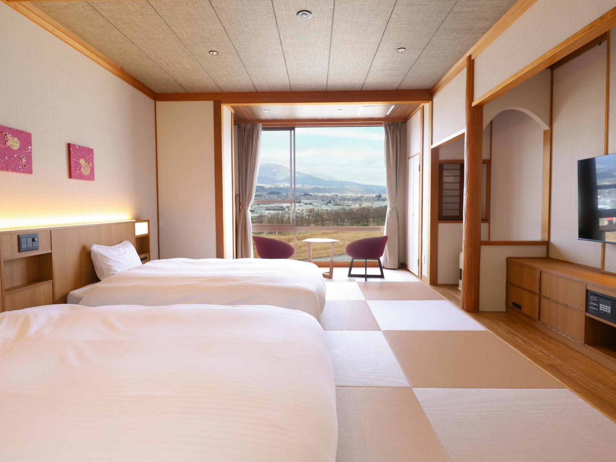Yoshinotei Hotel Iida Buitenkant foto