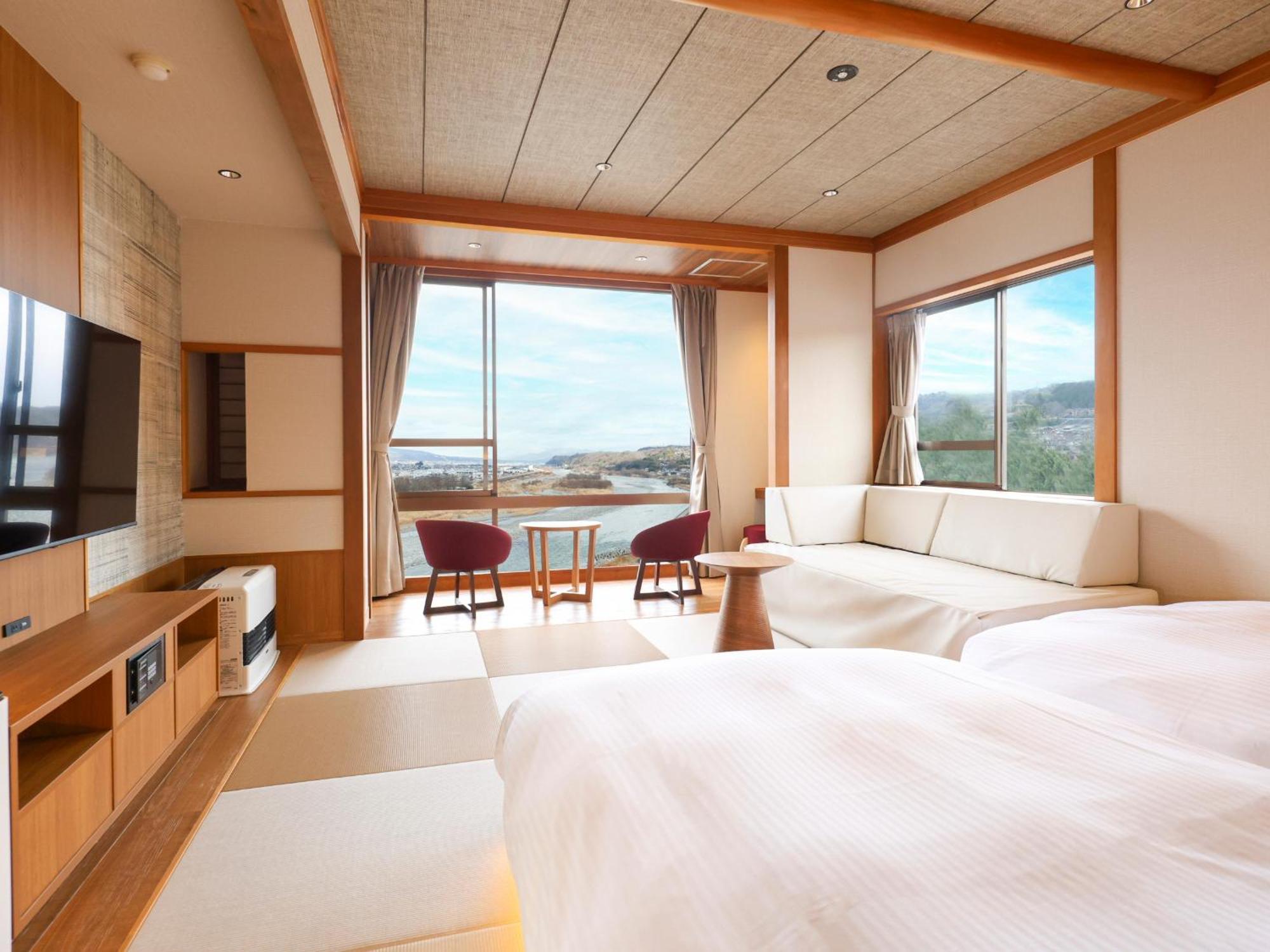 Yoshinotei Hotel Iida Buitenkant foto